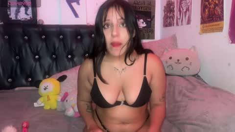 violett_dante online show from July 10, 2026, 8:29 am