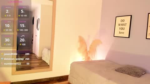 Snapshot of violetta_bold chatting on March 11, 2025, 2:40 pm violetta_bold online show from March 11, 2025, 2:40 pm