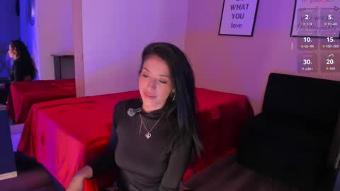Snapshot of violetta_bold chatting on November 8, 2025, 12:05 pm violetta_bold online show from November 8, 2025, 12:05 pm