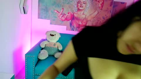 Violeta online show from June 17, 2026, 4:30 pm