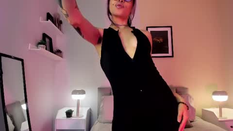 Snapshot of violetta_nur chatting on June 16, 2026, 9:28 pm Violetta nur online show from June 16, 2026, 9:28 pm