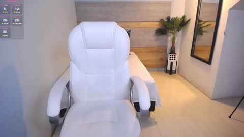 Snapshot of violetta_rainbow chatting on January 9, 2025, 10:09 am Violetta online show from January 9, 2025, 10:09 am