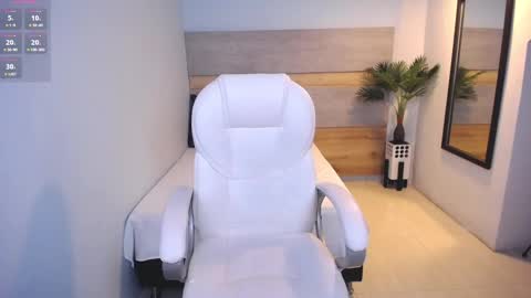 Snapshot of violetta_rainbow chatting on January 29, 2025, 7:15 am Violetta online show from January 29, 2025, 7:15 am