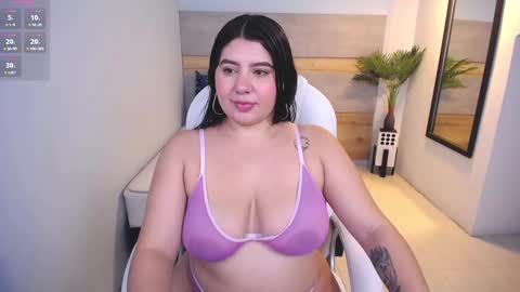 Snapshot of violetta_rainbow chatting on February 26, 2025, 4:25 am Violetta online show from February 26, 2025, 4:25 am