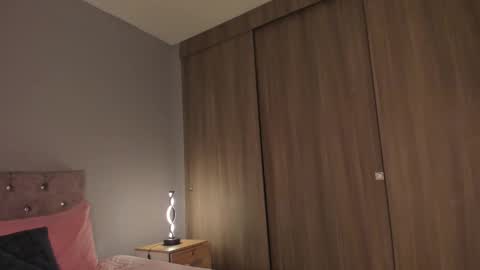 Snapshot of violetta_swift_ chatting on March 11, 2025, 6:32 am violetta independent model online show from March 11, 2025, 6:32 am