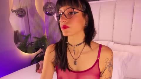 Snapshot of violettacolinss chatting on July 1, 2026, 11:34 am violettacolinss online show from July 1, 2026, 11:34 am
