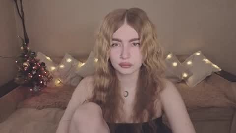 ViolettaOtis online show from December 21, 2025, 10:44 am