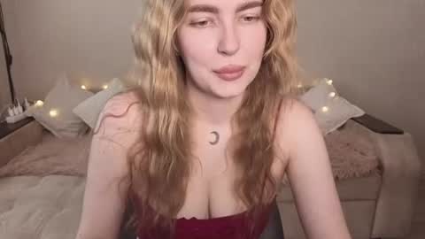 ViolettaOtis online show from June 11, 2026, 12:14 pm