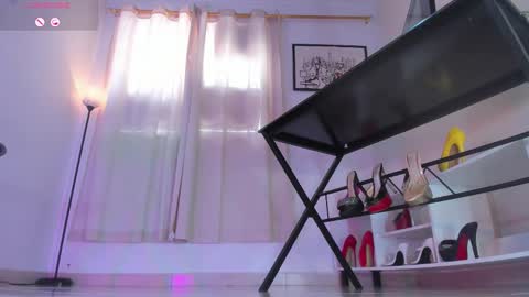 Snapshot of violettastrada chatting on September 17, 2025, 2:52 pm CALL ME TATIANA online show from September 17, 2025, 2:52 pm