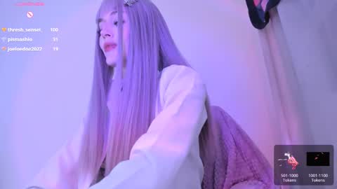 Snapshot of violettbones chatting on December 19, 2024, 6:56 am Violett online show from December 19, 2024, 6:56 am