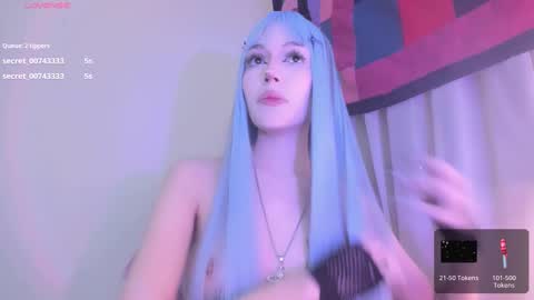 Snapshot of violettbones chatting on March 6, 2025, 5:03 am Violett online show from March 6, 2025, 5:03 am