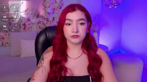 Violett Castel online show from November 20, 2025, 7:13 pm