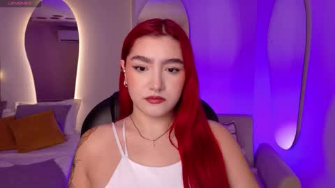 Violett Castel online show from November 23, 2025, 4:29 pm
