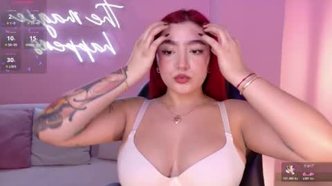 Violett Castel online show from December 3, 2025, 6:39 pm