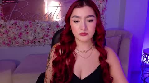 Violett Castel online show from January 13, 2026, 6:57 pm