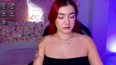 Violett Castel online show from February 6, 2026, 8:34 pm