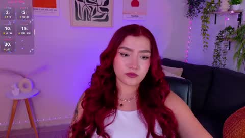 Snapshot of violettcastel chatting on August 6, 2026, 12:01 am Violett Castel online show from August 6, 2026, 12:01 am
