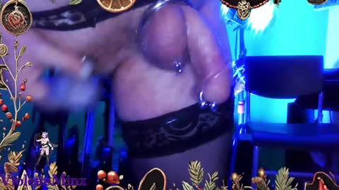 Snapshot of violetteminx chatting on December 6, 2024, 12:45 am Violette online show from December 6, 2024, 12:45 am