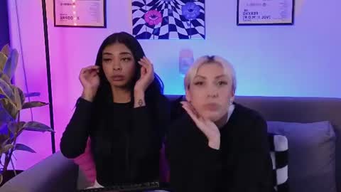 Violet online show from June 30, 2026, 3:18 am