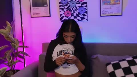 Violet online show from July 28, 2026, 1:45 am