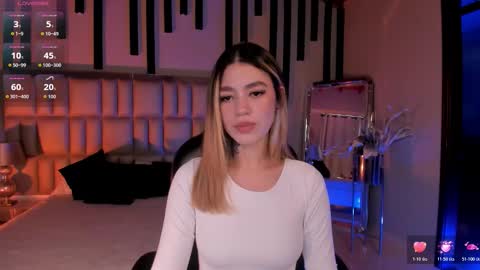 Violett  online show from March 5, 2026, 6:59 pm