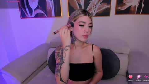 Violett  online show from May 26, 2026, 8:43 am