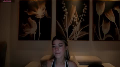 Violett  online show from July 8, 2026, 10:42 am