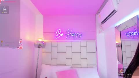 Snapshot of violettharous chatting on February 22, 2025, 7:34 am VioletthaRous online show from February 22, 2025, 7:34 am