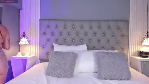 VioletthaRous online show from February 18, 2026, 10:50 pm