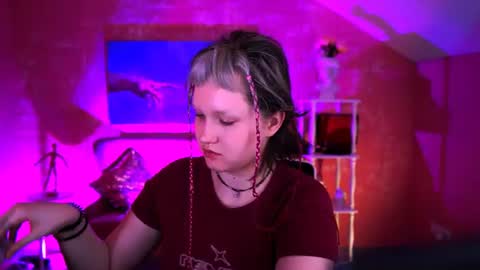 Snapshot of violettwoods chatting on July 20, 2026, 6:17 am Violett online show from July 20, 2026, 6:17 am