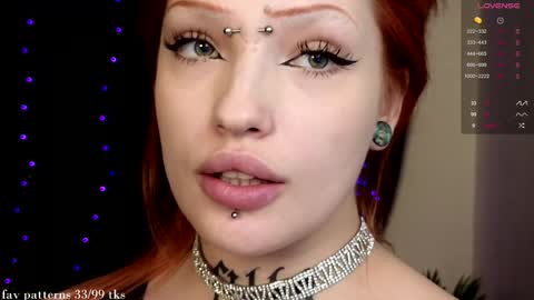 Snapshot of violetvio1ator chatting on December 29, 2024, 3:13 pm Dommy mommy online show from December 29, 2024, 3:13 pm