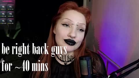 Snapshot of violetvio1ator chatting on February 22, 2025, 11:35 am Dommy mommy online show from February 22, 2025, 11:35 am