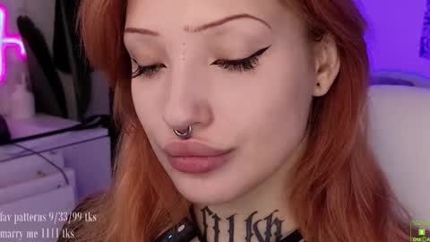 Snapshot of violetvio1ator chatting on October 10, 2025, 4:44 am Dommy mommy online show from October 10, 2025, 4:44 am