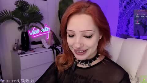 Snapshot of violetvio1ator chatting on November 22, 2025, 4:11 am Dommy mommy online show from November 22, 2025, 4:11 am