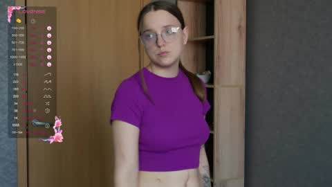 Snapshot of violetwin chatting on May 19, 2026, 11:38 am Violet online show from May 19, 2026, 11:38 am