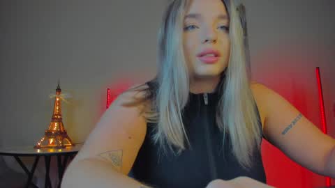 Violla online show from January 31, 2025, 8:12 pm