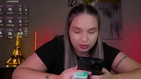 Violla online show from February 24, 2025, 3:09 pm