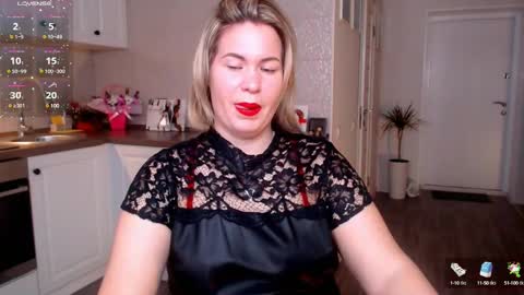 Snapshot of vip_juicy chatting on February 6, 2025, 8:39 am VelvettTime online show from February 6, 2025, 8:39 am