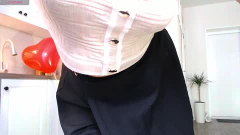 Snapshot of vip_juicy chatting on February 15, 2025, 7:38 am VelvettTime online show from February 15, 2025, 7:38 am