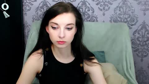 VirginLuna online show from May 4, 2026, 7:10 pm