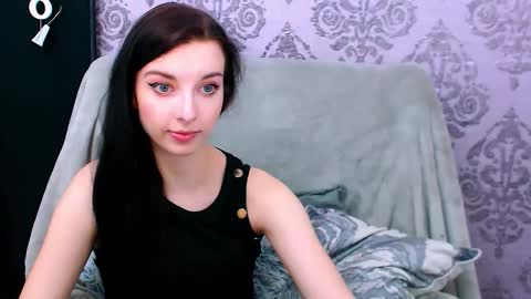 Snapshot of virgiluna chatting on June 3, 2026, 7:30 pm VirginLuna online show from June 3, 2026, 7:30 pm