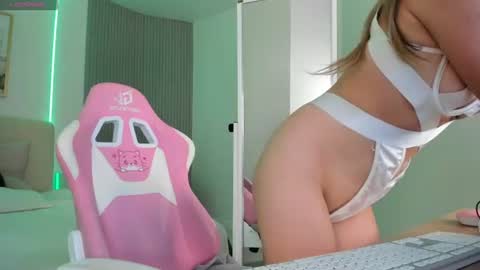 Snapshot of virrginchloee chatting on June 19, 2026, 3:00 am Chloe online show from June 19, 2026, 3:00 am