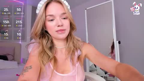 Chloe online show from June 23, 2026, 3:15 am