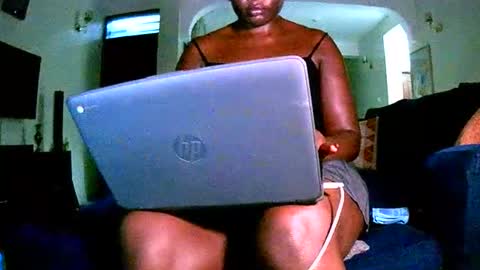 Snapshot of virtual_wifey chatting on December 12, 2024, 6:10 pm Your Virtual Wife online show from December 12, 2024, 6:10 pm