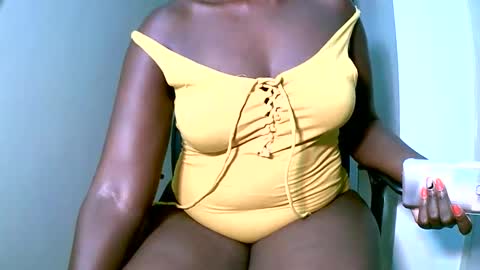 Snapshot of virtual_wifey chatting on March 10, 2025, 4:57 pm Your Virtual Wife online show from March 10, 2025, 4:57 pm