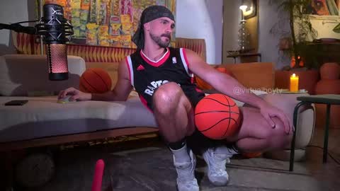 Snapshot of virtualboytvtv chatting on March 5, 2025, 2:46 am GARY - Help me reach 300 likes - - My Telegram - online show from March 5, 2025, 2:46 am