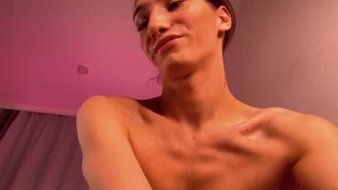vitahoinss online show from July 4, 2026, 9:43 pm