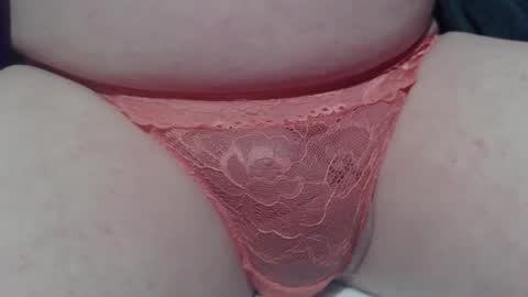 Snapshot of vitel2000 chatting on November 24, 2025, 6:35 am Marie online show from November 24, 2025, 6:35 am