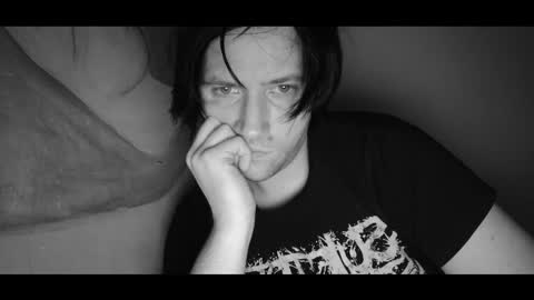 vitiligoboyy online show from March 6, 2026, 11:45 pm