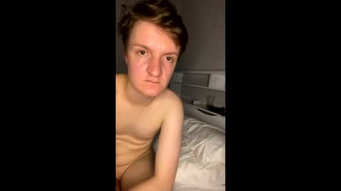 vitinho6969 online show from September 17, 2025, 2:57 am